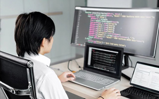 霸州 api php源码,下载的php源码怎么运行呢？
